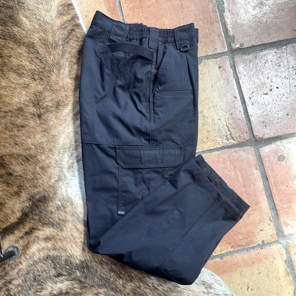 NWOT 5.11 Tactical in dark navy